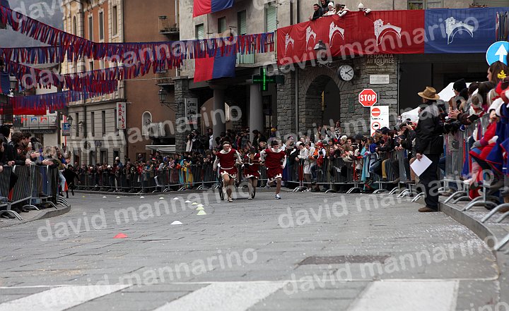 Gara delle Bighe 2011-7778.jpg